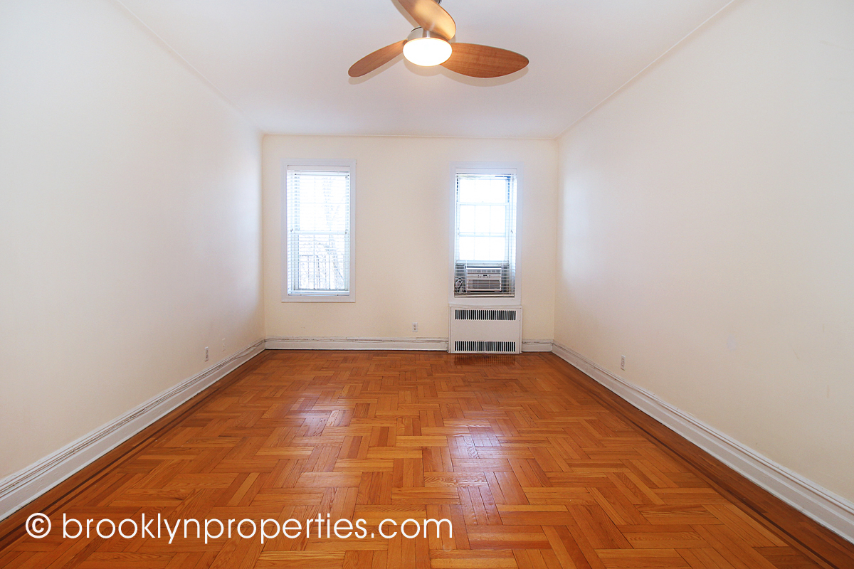 140 8th Avenue, #5R Photo 1 - BROWNSTONER-LISTING-6056082c153ebbfb9936282b751cfdd9
